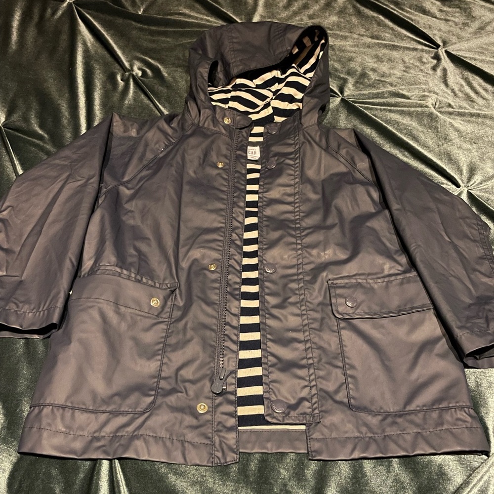 5T Gap Raincoat